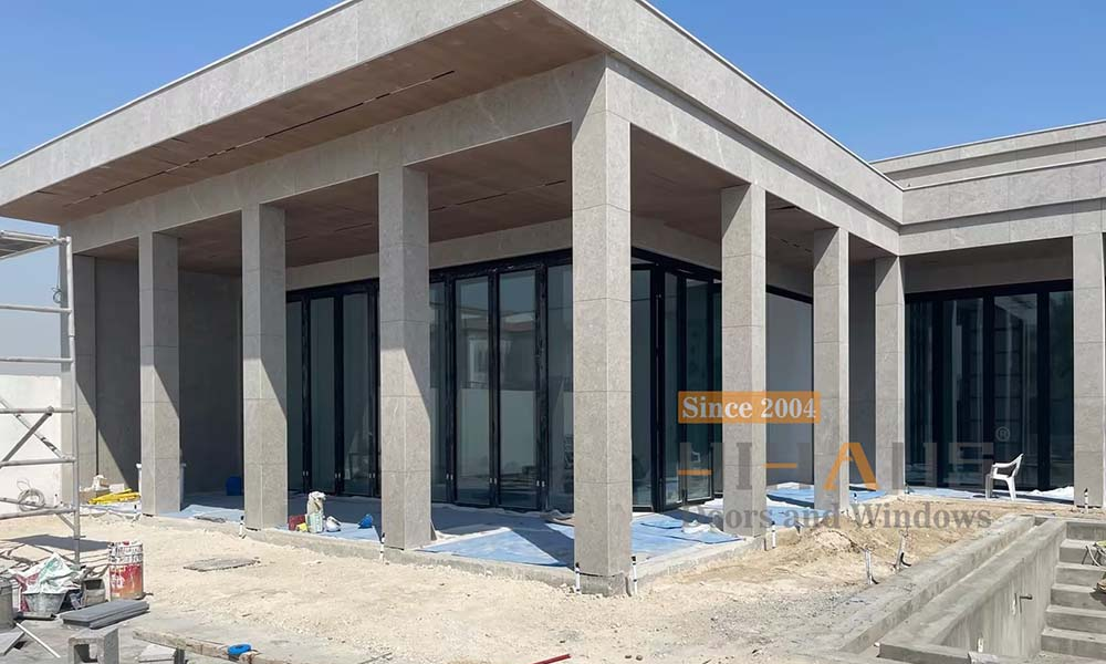 Aluminum Heavy Duty Folding Door